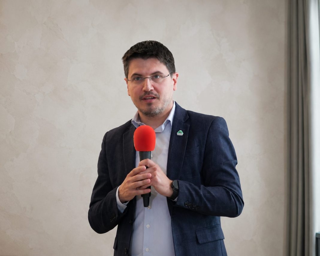 Care sunt mecanismele de dezinformare care vizează Autostrada Unirii și care sunt costurile reale ale tronsonului Iași–Ungheni Care sunt mecanismele de dezinformare care vizează Autostrada Unirii și care sunt costurile reale ale tronsonului Iași–Ungheni