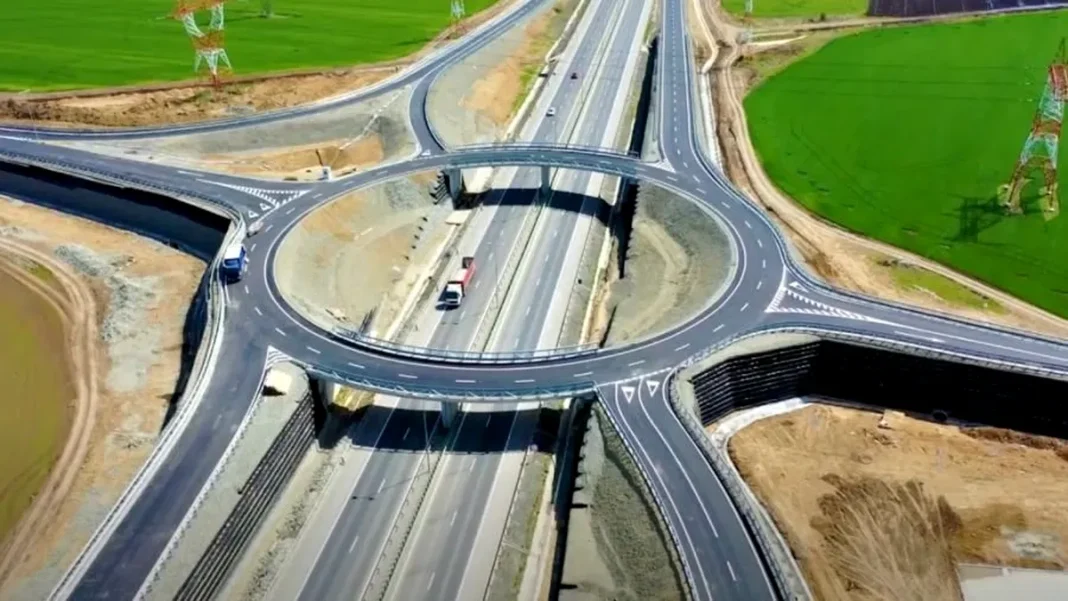 Guvernul aprobă noi exproprieri pentru Autostrada A7 Guvernul aprobă noi exproprieri pentru Autostrada A7