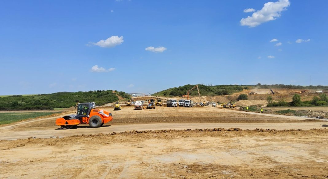 Lotul Chiribiș-Biharia de pe Autostrada Transilvania a trecut de jumătate după ani de blocaje Lotul Chiribiș-Biharia de pe Autostrada Transilvania a trecut de jumătate după ani de blocaje