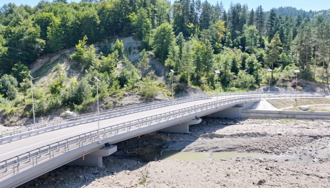 Pod DN 2N Jitia: Inspecție preliminară înainte de recepția finală a investiției de 17 milioane de lei Pod DN 2N Jitia: Inspecție preliminară înainte de recepția finală a investiției de 17 milioane de lei