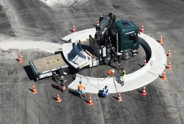 Noul sens giratoriu Feldioara DN13: Soluție rapidă din prefabricate pentru o intersecție periculoasă Noul sens giratoriu Feldioara DN13: Soluție rapidă din prefabricate pentru o intersecție periculoasă