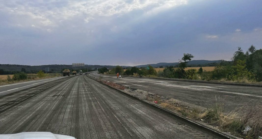 Autostrada A1 Margina – Holdea: săpăturile la tunelul lung intră în faza finală pe cel mai dificil lot al autostrăzii Autostrada A1 Margina – Holdea: săpăturile la tunelul lung intră în faza finală pe cel mai dificil lot al autostrăzii