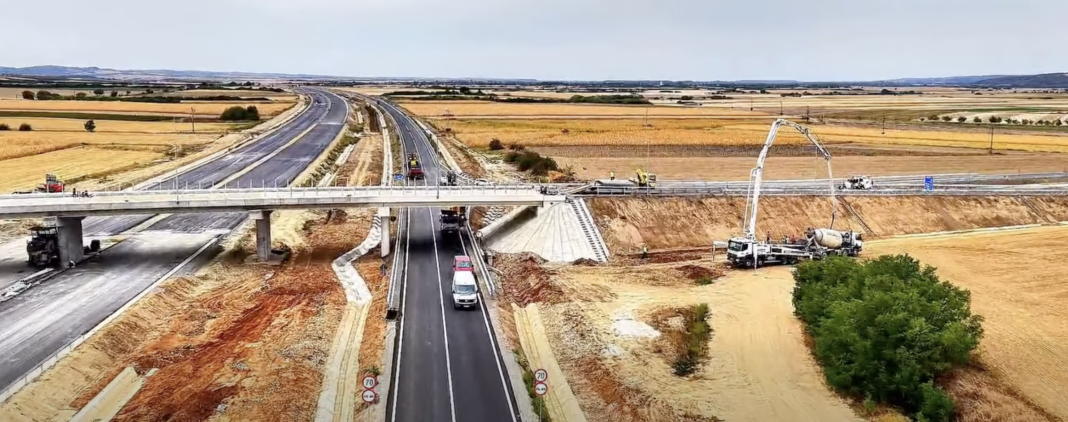 Autostrada Transilvania, lotul Chiribiș-Biharia: Relocarea DN 19E a fost finalizată, iar auditul de siguranță precede deschiderea traficului Autostrada Transilvania, lotul Chiribiș-Biharia: Relocarea DN 19E a fost finalizată, iar auditul de siguranță precede deschiderea traficului