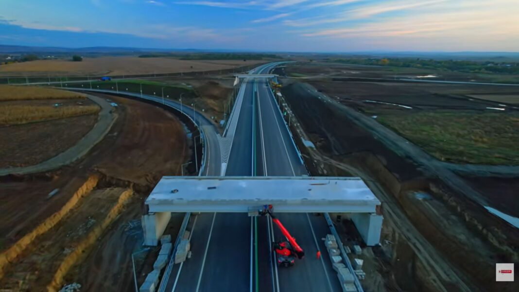 A7 Roman Sud: structurile sunt avansate, dar bretelele nodului spre DN2 nu sunt finalizate A7 Roman Sud: structurile sunt avansate, dar bretelele nodului spre DN2 nu sunt finalizate